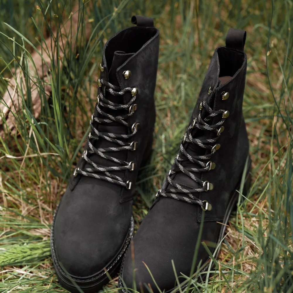 Jenni Kayne Oiled Leather Mountain Boot - Picture 2 of 4